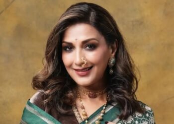 আইনি বিপাকে বলিউড অভিনেত্রী সোনালী বেন্দ্রে