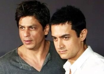 শাহরুখের সিনেমা দেখে অঝোরে কেঁদেছিলেন আমির খান