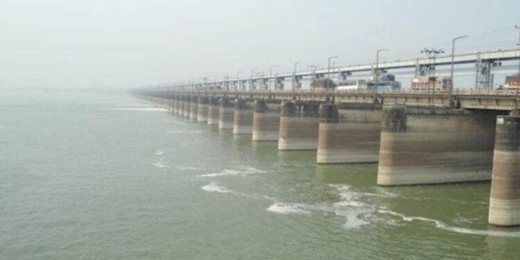 একনেকে চূড়ান্ত অনুমোদন পেল পদ্মা ব্যারাজ প্রকল্প