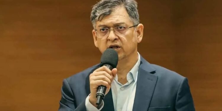 রাজধানী ঢাকাসহ সারা দেশের সব থানাকে দালালমুক্ত করার কড়া নির্দেশ স্বরাষ্ট্রমন্ত্রীররাজধানী ঢাকাসহ সারা দেশের সব থানাকে দালালমুক্ত করার কড়া নির্দেশ স্বরাষ্ট্রমন্ত্রীর