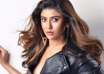 নতুন পরিচয়ে বিশ্বমঞ্চে পার্নো মিত্র