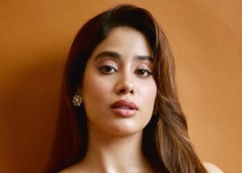 জাহ্নবীর অকপট স্বীকারোক্তিতে ভক্তদের প্রশংসা