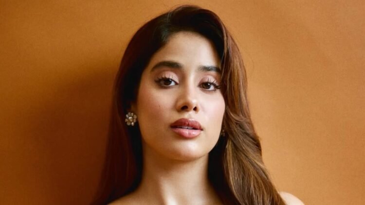 জাহ্নবীর অকপট স্বীকারোক্তিতে ভক্তদের প্রশংসা