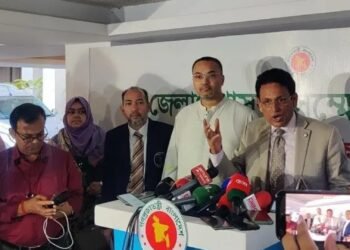 আনন্দঘন স্কুল পরিবেশ ও মিড-ডে মিল চালুর বিষয়ে জোর দিলেন ডিসিরা