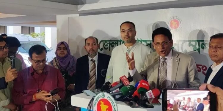 আনন্দঘন স্কুল পরিবেশ ও মিড-ডে মিল চালুর বিষয়ে জোর দিলেন ডিসিরা