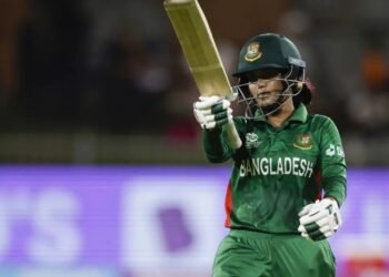 হারের পর এবার আইসিসির দণ্ড পেলেন বাংলাদেশ অধিনায়ক