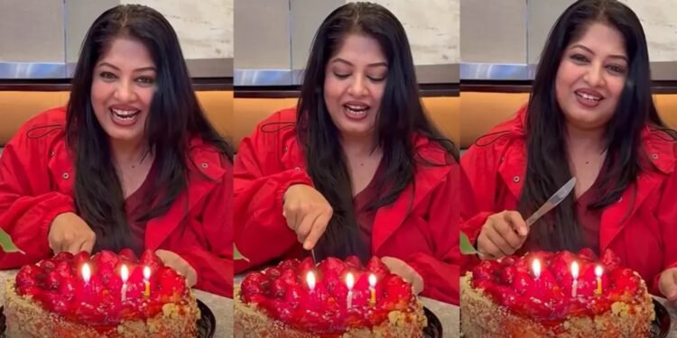 ওমর সানীকে ‘বটগাছ’ আখ্যা দিলেন মৌসুমী
বিস্তারিত: 
#news #banglaflow #বাংলাফ্লো