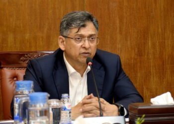 মাঠ থেকে পর্যায়ক্রমে সেনাবাহিনী প্রত্যাহারের ঘোষণা স্বরাষ্ট্রমন্ত্রীর