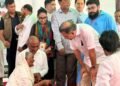 তারেক রহমানকে কাছে পেয়ে আবেগাপ্লুত দৃষ্টিহীন বৃদ্ধা