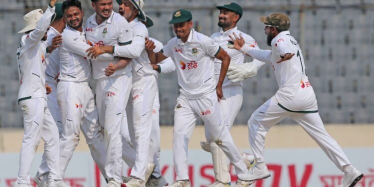 পাকিস্তানের বিপক্ষে ৪৬ রানের লিডে বাংলাদেশ