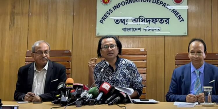 যুক্তরাষ্ট্রের সঙ্গে বাণিজ্য চুক্তিতে সংশোধন চায় সরকার: তথ্য উপদেষ্টা
