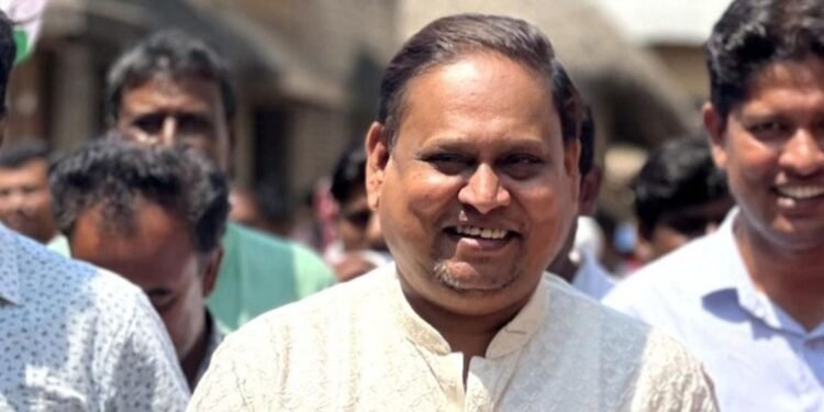 বাবরি মসজিদ বানাতে চাওয়া হুমায়ুনকে ভারত ছাড়তে বললেন বিজেপি মন্ত্রী