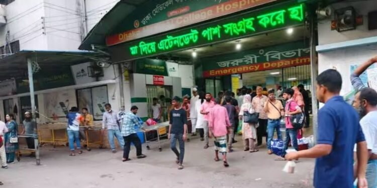 রামপুরায় শীর্ষ সন্ত্রাসী ‘কাইল্লা পলাশ’কে প্রকাশ্যে গুলি