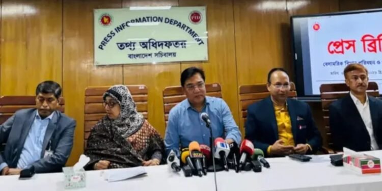 হাজিদের ১৫০ লাগেজ কেটে চুরির অভিযোগ ‘অসত্য’: বিমান প্রতিমন্ত্রী