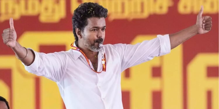 ৫৩-তে পা রাখলেন থালাপতি বিজয়