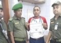 ঢাকা মেডিকেলের বহির্বিভাগ থেকে ভুয়া চিকিৎসক নান্টু সাহা আটক