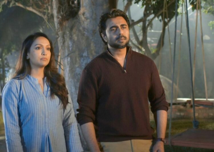 অপূর্বর ‘হেডলাইন’ দিয়ে ৩ বছর পর ওটিটিতে ফিরছেন বিন্দু