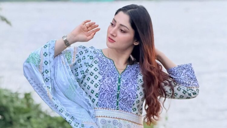 মার্কিন প্রবাসীর সঙ্গে পূজা চেরির বাগদানের গুঞ্জন!