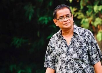 কালজয়ী স্রষ্টা হুমায়ূন আহমেদের প্রয়াণ দিবস আজ