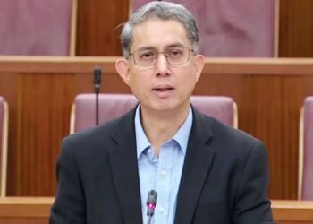 অনলাইন প্রেমের জেরে মন্ত্রিত্ব হারালেন সিঙ্গাপুরের ফয়সাল ইব্রাহিম