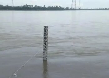 নীলফামারীতে তিস্তার পানি বিপৎসীমা ছুঁইছুঁই