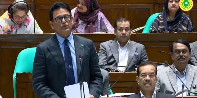 ‘ফার্মের মুরগি’ মন্তব্যের জন্য সংসদে শিক্ষামন্ত্রীর দুঃখ প্রকাশ