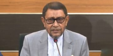 ডেঙ্গু মোকাবিলায় লম্বা লুঙ্গি ও পায়জামা পরার পরামর্শ স্বাস্থ্যমন্ত্রীর