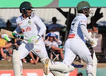 ডারউইন টেস্টের প্রথম দিনেই বাংলাদেশের দাপট