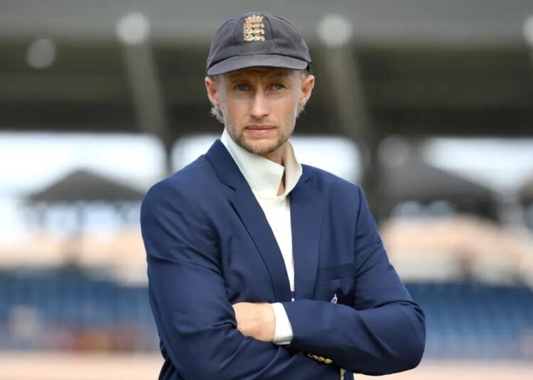 ইংল্যান্ড দলে মধ্যরাতের কারফিউ বাতিল করলেন অধিনায়ক জো রুট