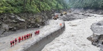নেপাল-তিব্বত সীমান্তে ফের বন্যার শঙ্কায় উদ্ধারকাজ স্থগিত করল চীন
বিস্তারিত: 
#news #banglaflow #বাংলাফ্লো