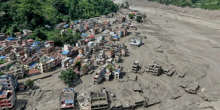 বন্যাবিধ্বস্ত নেপালের পুনর্গঠনে লাগবে ৪-৫ বিলিয়ন ডলার: অর্থমন্ত্রী