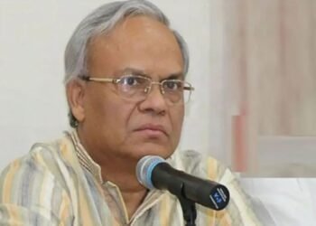 অনৈতিক কাজ থেকে দূরে থেকে দলকে শক্তিশালী করুন: রিজভী