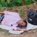 টাঙ্গাইলে অসুস্থ স্বামীকে রাস্তায় ফেলে যাওয়ার অভিযোগ স্ত্রী-সন্তানদের বিরুদ্ধে