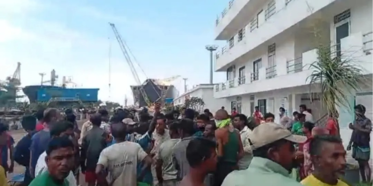 সীতাকুণ্ডে ফেরদৌস স্টিল শিপইয়ার্ডে ভয়াবহ দুর্ঘটনা, নিহত ৭