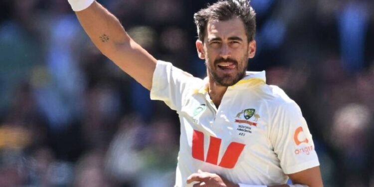 কপিল দেবকে ছাড়ানোর অপেক্ষায় স্টার্ক
