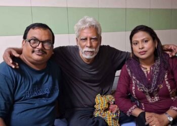 অভিনেতা রিফাতকে দেখতে ঢাকা মেডিকেলে অভিনয়শিল্পী সংঘের প্রতিনিধিরা