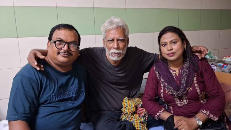 অভিনেতা রিফাতকে দেখতে ঢাকা মেডিকেলে অভিনয়শিল্পী সংঘের প্রতিনিধিরা