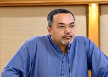 শিল্পকারখানা সচল রাখতে গ্যাস সরবরাহ বাড়িয়েছে সরকার: প্রধানমন্ত্রীর উপদেষ্টা