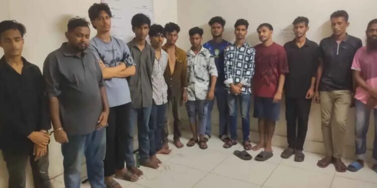 পল্লবীতে আ. লীগের ঝটিকা মিছিলের প্রস্তুতি, হাতেনাতে গ্রেপ্তার ১৩