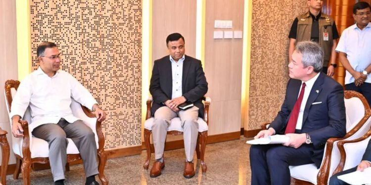 প্রধানমন্ত্রীর সঙ্গে মারুবেনি কর্পোরেশনের বৈঠক: বাংলাদেশে বড় বিনিয়োগের আশ্বাস