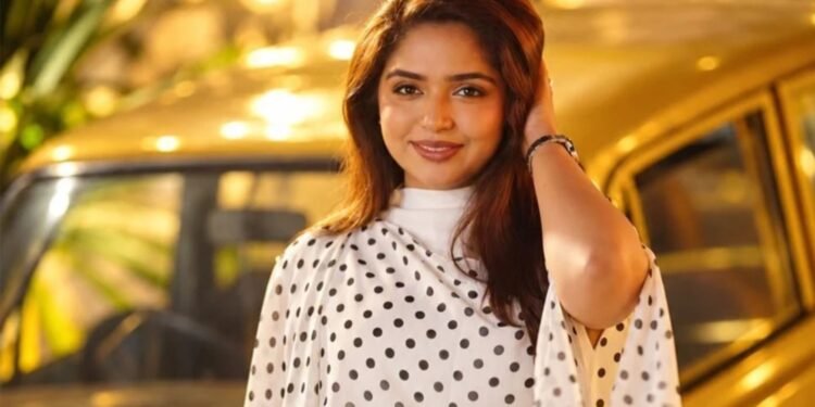 কবে বিয়ে করবেন, জানালেন সুমাইয়া হিমি